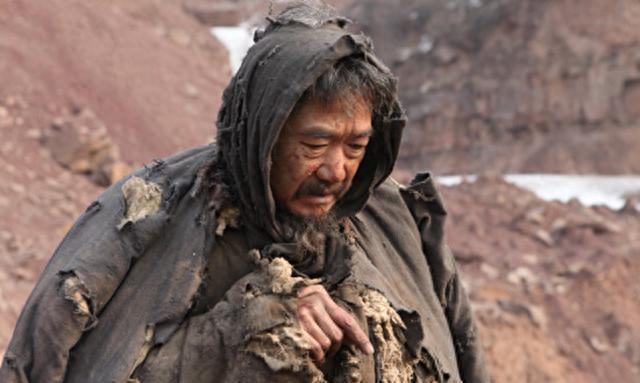 没上映就火遍全网，张国立终于在张艺谋手里找回最好的演技
