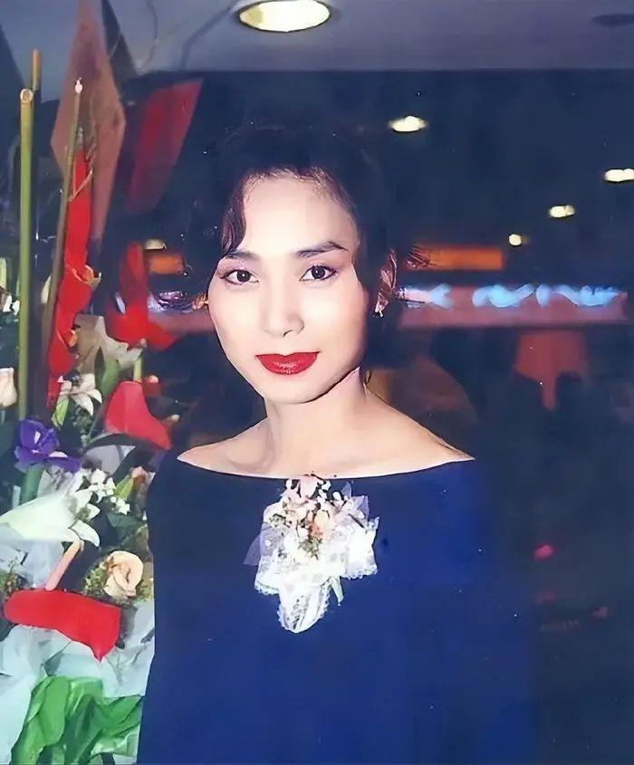 最穷港姐，炒房赚了5亿