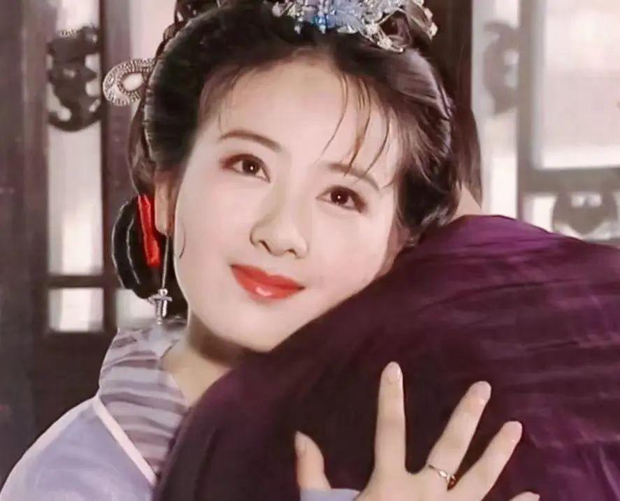 碰瓷“第一美女”，她怎么敢的？