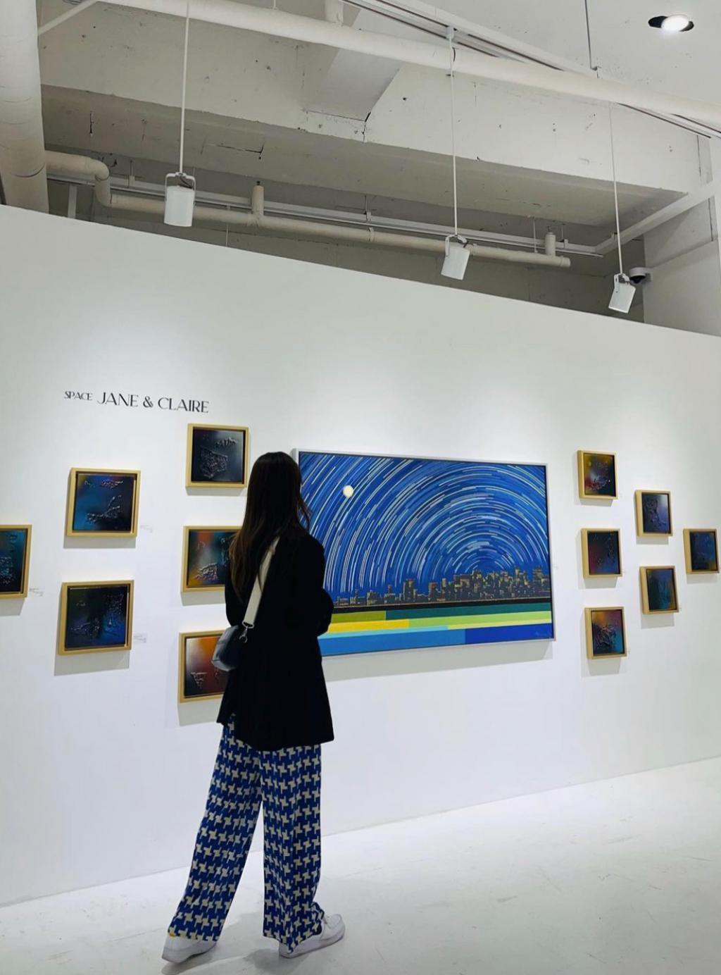 哇！这位全能美女艺人官宣结婚啦