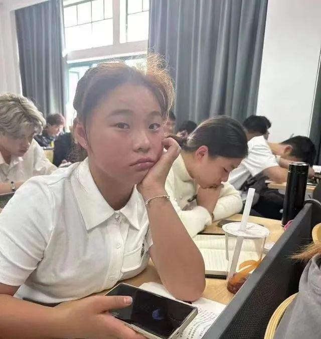 奥运冠军“身材走样”被键盘侠网暴，她霸气回怼