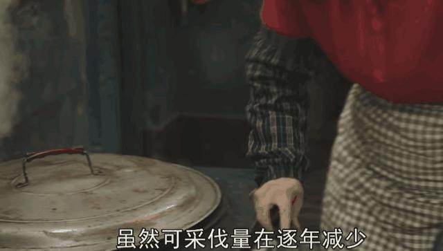 张晚意起球的衣领，打了多少国产剧“假穷人”的脸