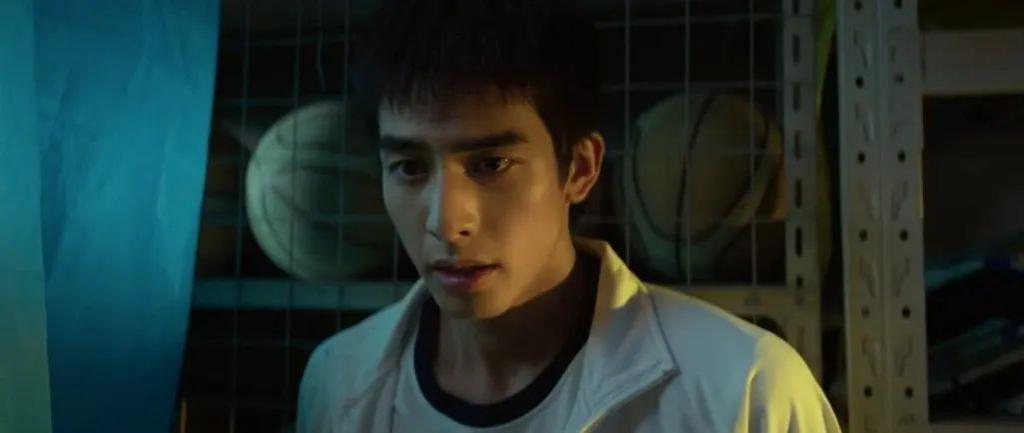 又扑一部，这俩人可以直接避雷抬走了