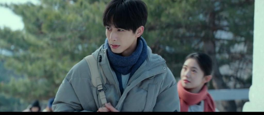 又扑一部，这俩人可以直接避雷抬走了