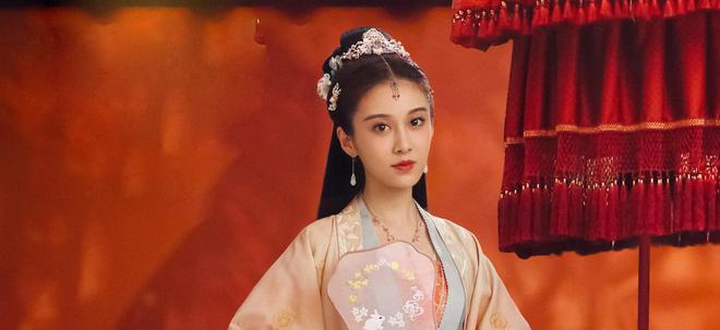 《花轿喜事》刚开播，便喜提“难看”，为何翻拍总在毁经典？