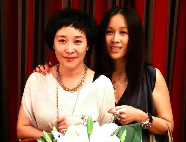 那英姐姐那辛在香港被捕？本人辟谣：网上传的都是假的