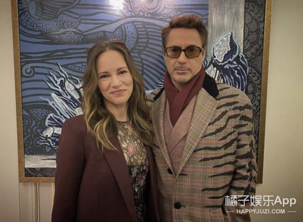 还记得《钢铁侠》的扮演者小罗伯特·唐尼吗？他和妻子好恩爱