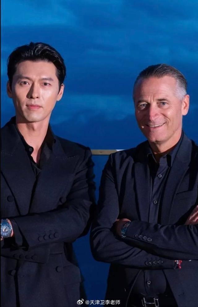 玄彬与邱淑贞女儿沈月合照 身材挺拔状态回春帅气依旧