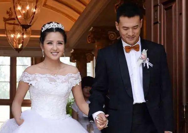 天！芒果亲闺女离婚，出轨被锤，暴瘦70斤…