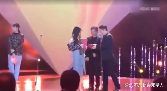 白百何拼尽全力，也洗刷不掉5年前“一指禅”的恶劣影响