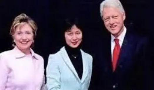 叶璇攀上李国庆，这个女人精着呢