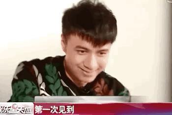 “假音王子”和隐形女友们的瓜