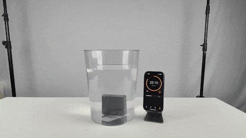 实测三星Galaxy Z Flip5防水功能，“潜水”30分钟也能正常使用