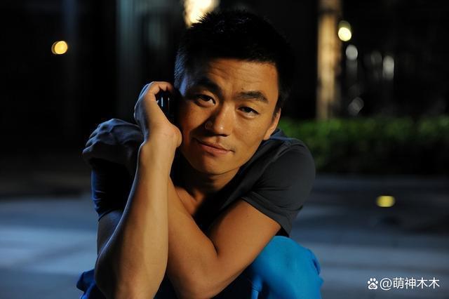 黄渤吴京沈腾都补税了，看完这份补税名单才知道王宝强有多宝贵