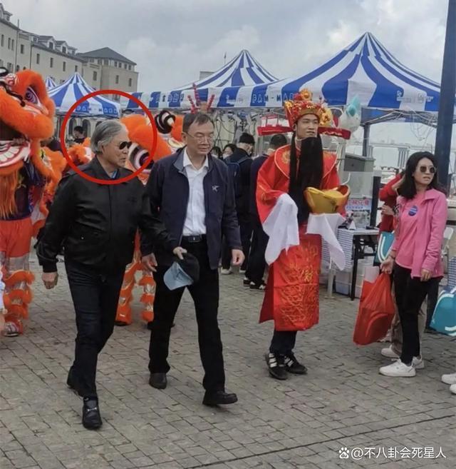 百亿富豪出门差别大，王健林李嘉诚被保镖包围，霍震霆从不带