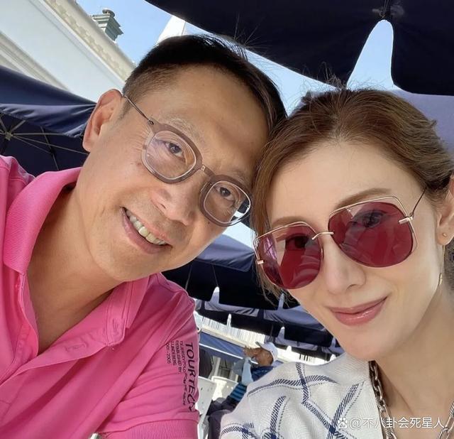 百亿富豪出门差别大，王健林李嘉诚被保镖包围，霍震霆从不带