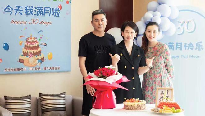 48岁戏骨低调生二胎！小14岁老婆住近9万月子中心