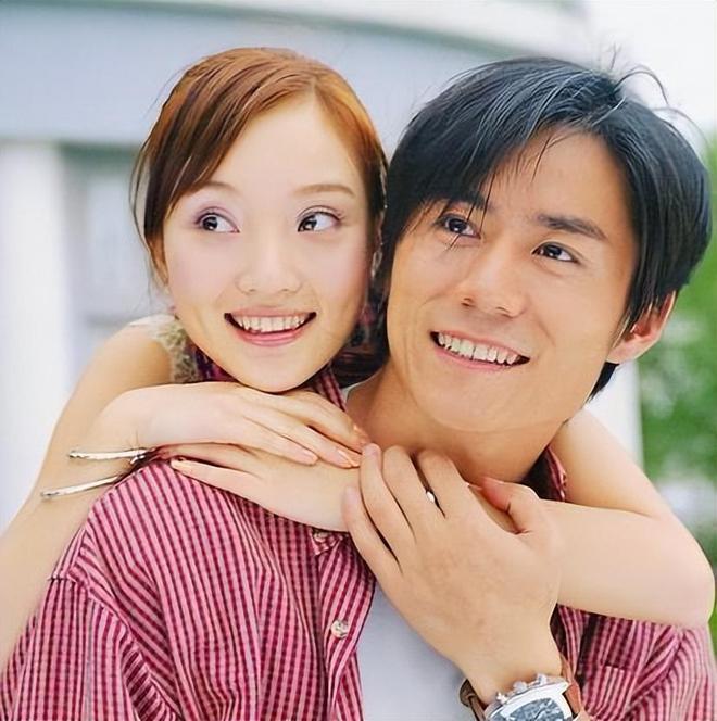 48岁戏骨低调生二胎！小14岁老婆住近9万月子中心