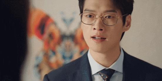 周冬雨这恋爱谈的，血亏