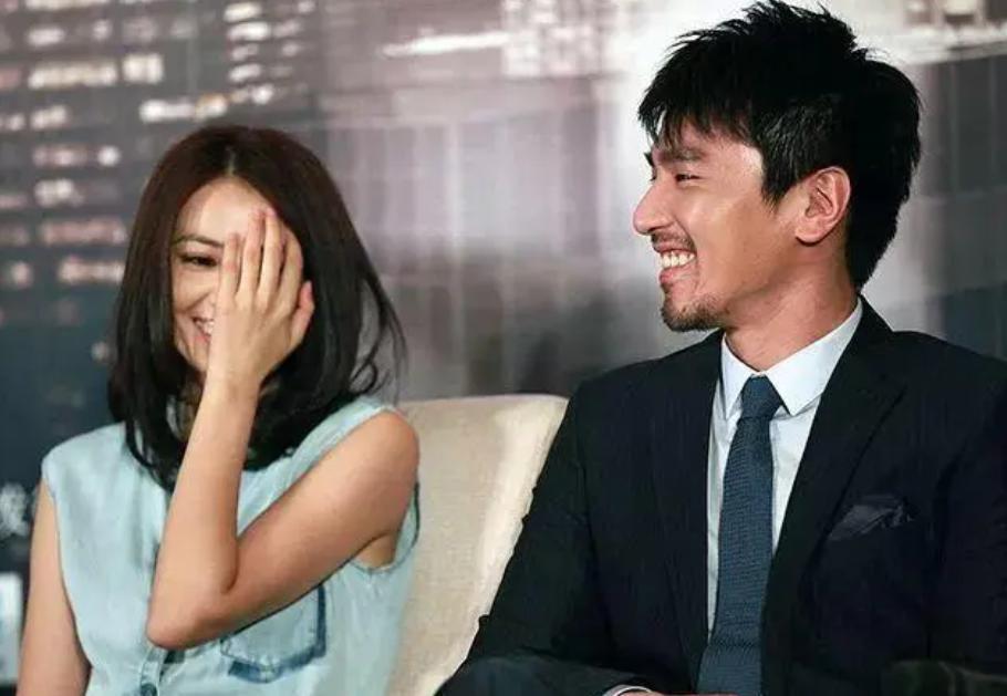 周冬雨这恋爱谈的，血亏