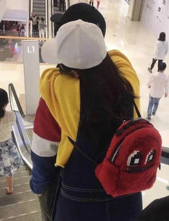 脱粉回踩，他也塌房了？