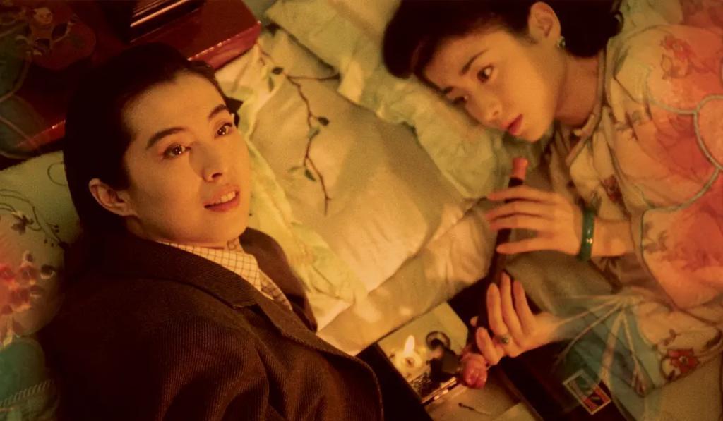 香港第一桃色女王，突然翻红了