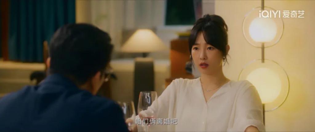 这国剧这么上头，不只因为成人爱情