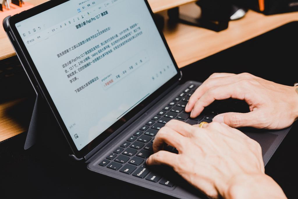 联想小新 Pad Pro 12.7 骁龙版体验分享：千元12.7英寸高刷大屏