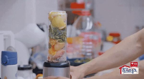 他们要离婚了？老公干啥啥不行，她图啥啊？