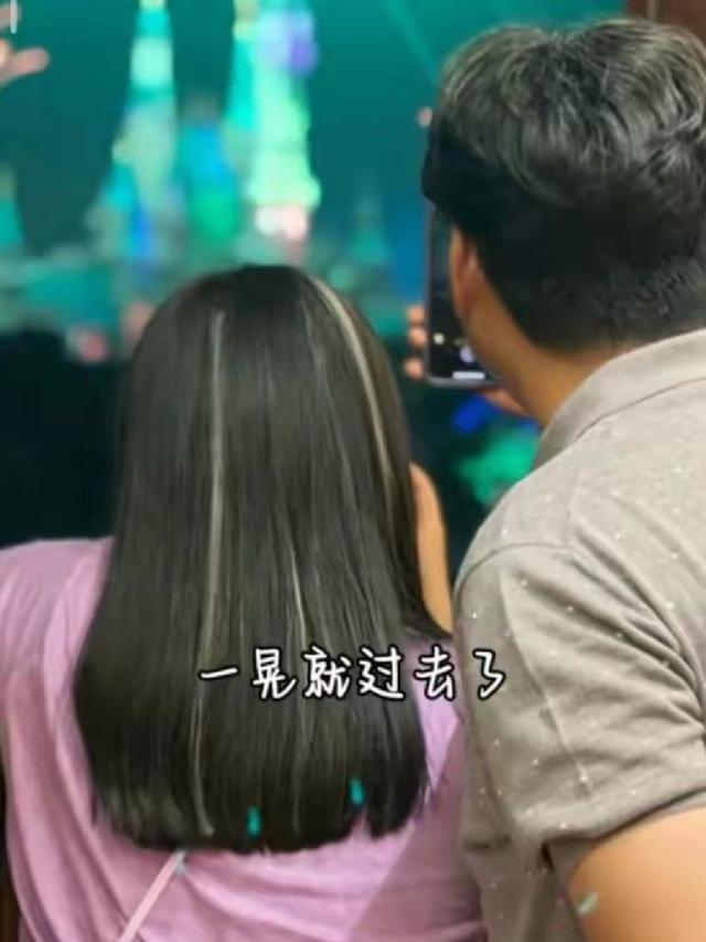 王岳伦送王诗龄回英国上学 王诗龄落泪告别画面感人