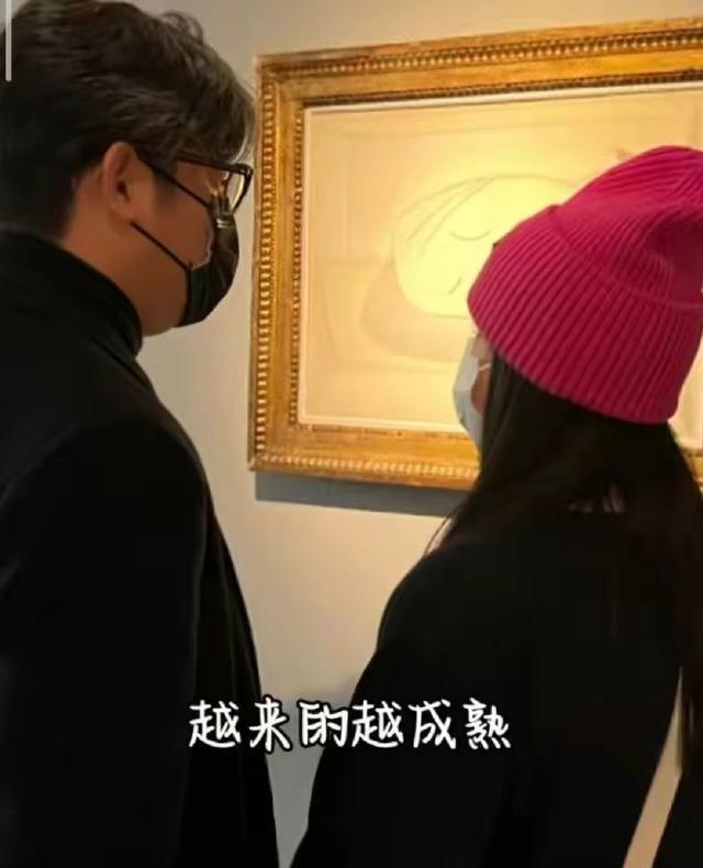 王岳伦送王诗龄回英国上学 王诗龄落泪告别画面感人