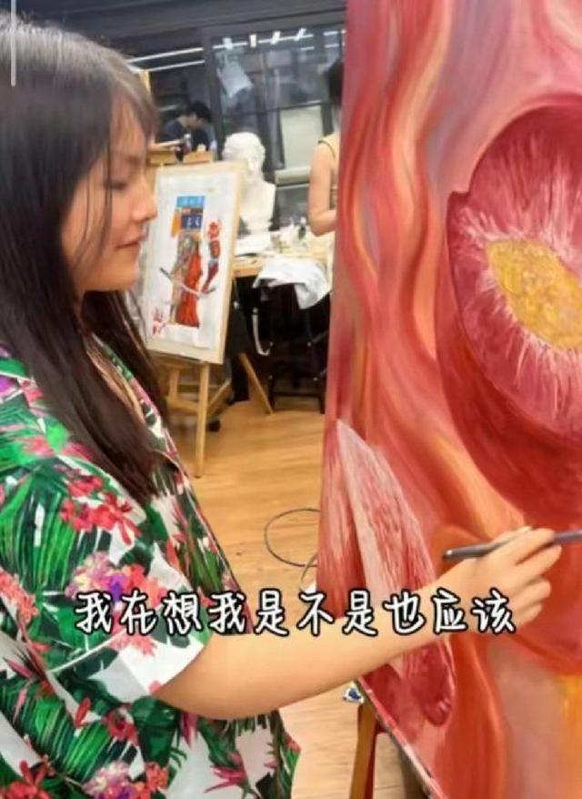 王岳伦送王诗龄回英国上学 王诗龄落泪告别画面感人