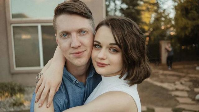 演员乔伊·金结婚 上周末在西班牙举行了婚礼