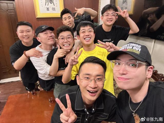 德云社第一批九字科拜师十周年 张九南称这是最荣耀的事