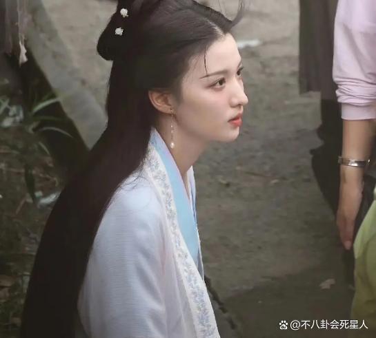 精修很美，一到剧中就现出原形，这5位“照骗”女星该醒醒了