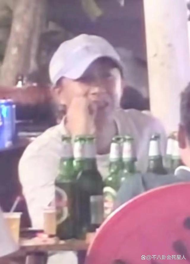39岁韩庚近照发福，脸胖一圈变样认不出，网友：肥头大耳