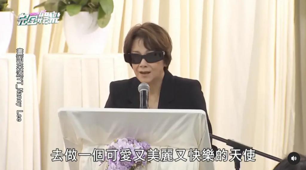 炮轰《好声音》、巨星丈夫死后四年生女，歌后甄妮的离奇人生