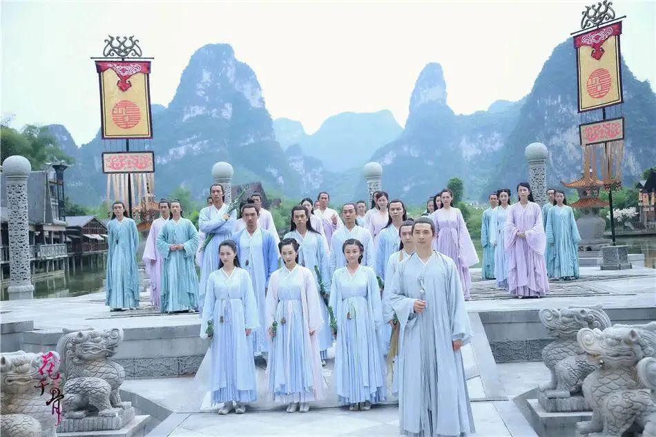 “杨超越成不了赵丽颖”