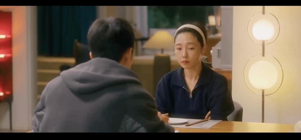 相差10岁，意外的好嗑