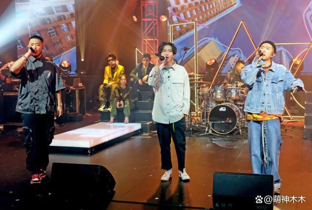 一天之内多位男星被曝嫖娼，全是身边人爆料，有人已经承认了