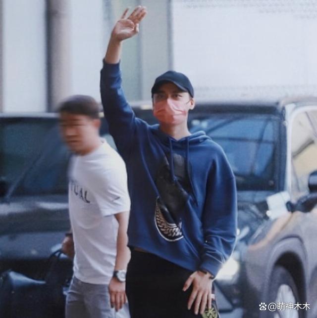 一天之内多位男星被曝嫖娼，全是身边人爆料，有人已经承认了