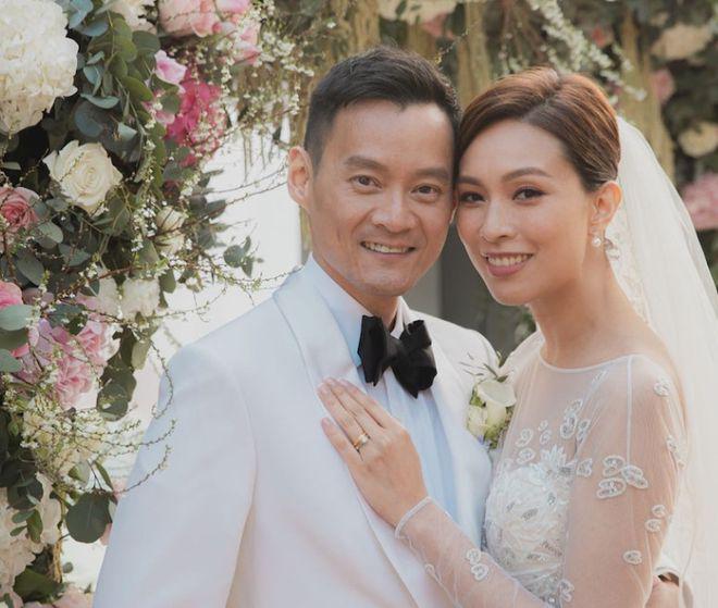 42岁港姐宣布怀孕！已有8个月肚大如萝，挺大肚超幸福