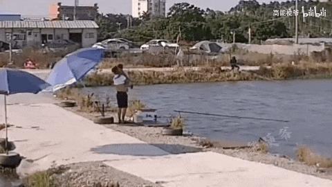 内娱又一好爸爸人设翻车，他真能装啊