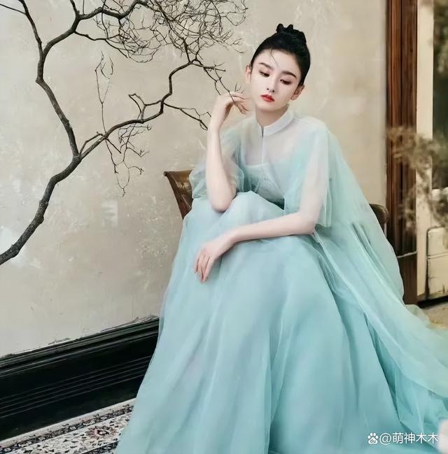 宋祖儿春晚歌曲被除名，官媒发文谈偷漏税，最快本月出结果