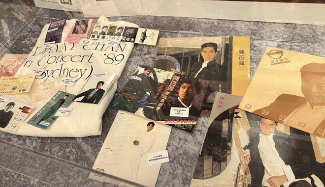 陈百强65岁冥寿歌迷设宴，众多圈内人出席，老戏骨胡枫也在