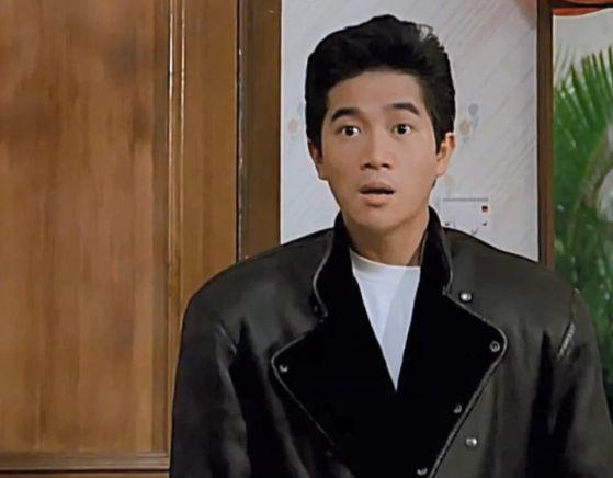 陈百强65岁冥寿歌迷设宴，众多圈内人出席，老戏骨胡枫也在