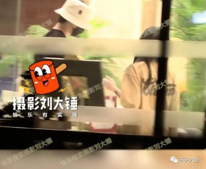 前嫂子被造黄谣怒而锤他？他几次三番塌房已经塌出巨坑了吧！