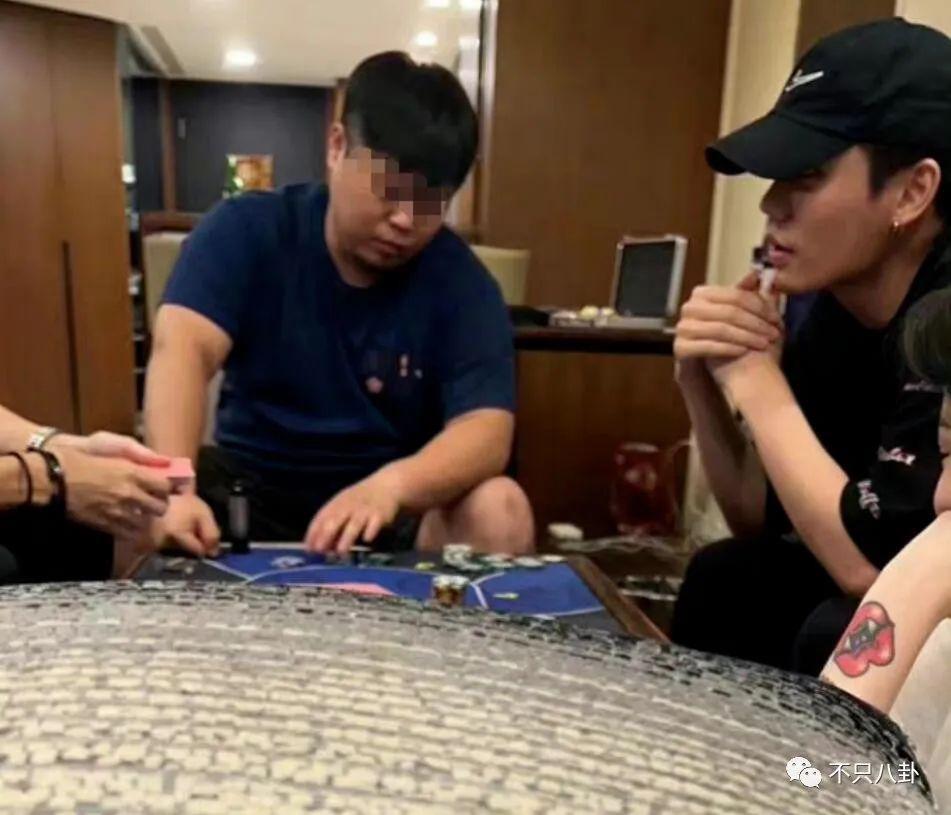 前嫂子被造黄谣怒而锤他？他几次三番塌房已经塌出巨坑了吧！
