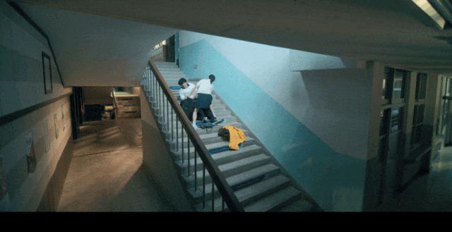 催生片？「血肉横飞」也挡不住恋爱！