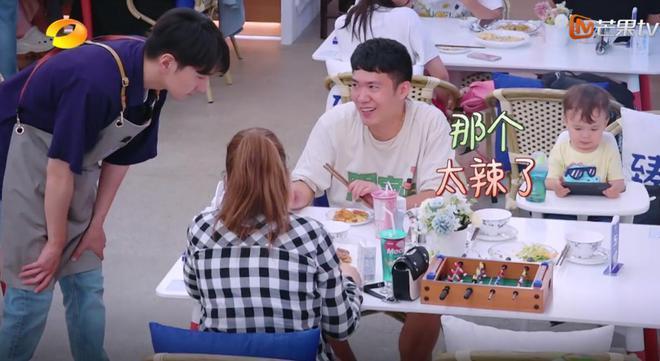 一期节目6大尴尬，《中餐厅》彻底被打脸